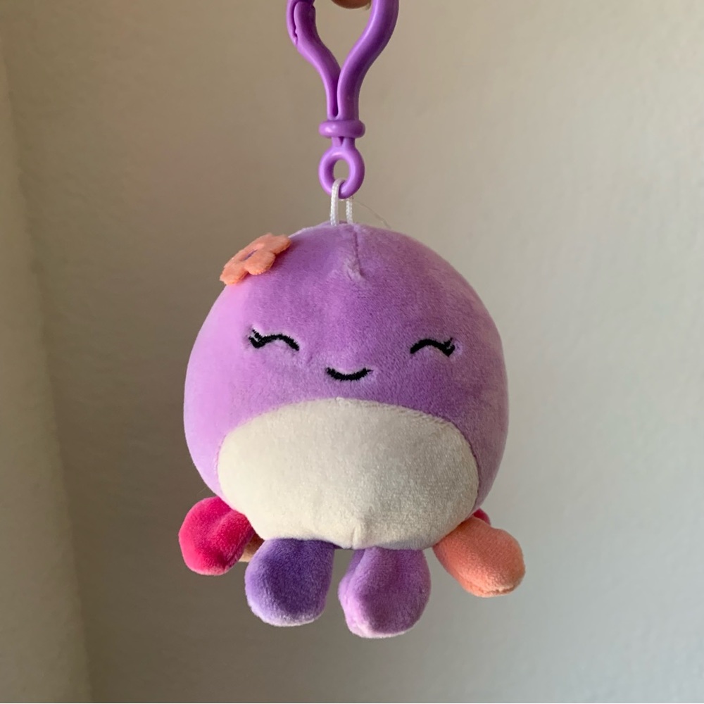 Squishmallows 3” Buela The Octopus Clip Slightly Damaged Tag